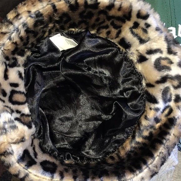 Tony hat - Picture 5 of 6